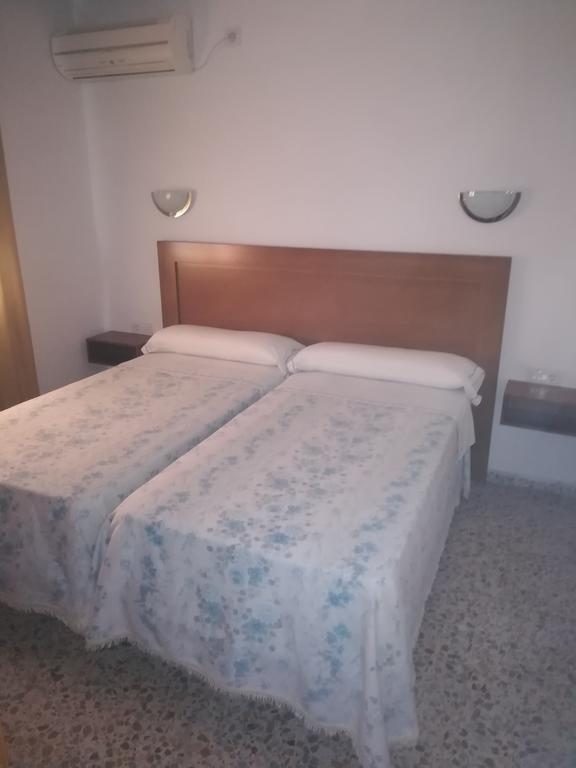 Hostal Paco Pepe 科尼尔-德拉弗龙特拉 外观 照片