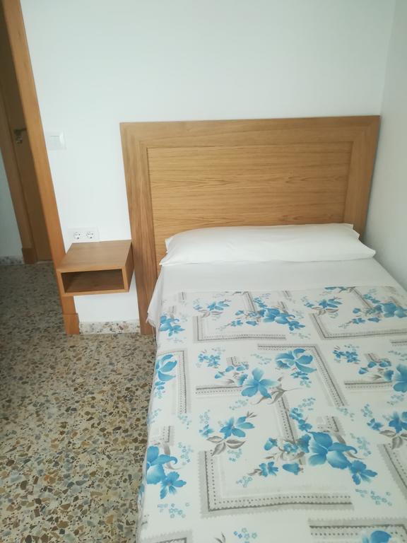 Hostal Paco Pepe 科尼尔-德拉弗龙特拉 外观 照片